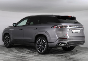 Подержанный автомобиль Jaecoo J8 2024 года (7 фото)