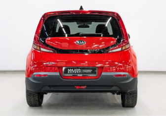 Подержанный автомобиль Kia Soul 2021 года (6 фото)