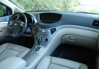 Подержанный автомобиль Subaru Tribeca 2006 года (12 фото)