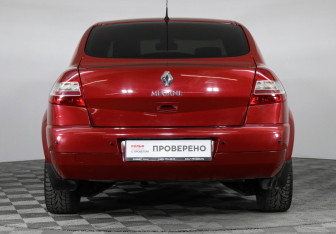 Подержанный автомобиль Renault Megane Sedan 2008 года (6 фото)