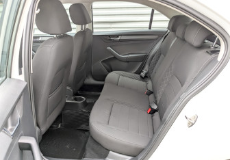 Подержанный автомобиль Skoda Rapid Liftback 2021 года (12 фото)