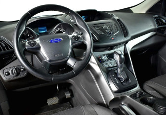 Подержанный автомобиль Ford Kuga 2016 года (9 фото)