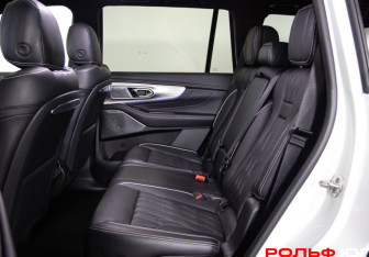 Подержанный автомобиль GAC GS8 2023 года (8 фото)