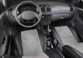 Подержанный автомобиль Hyundai Accent Sedan 2007 года (9 фото)