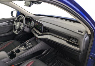 Подержанный автомобиль Haval F7x 2022 года (11 фото)