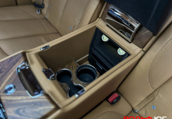 Подержанный автомобиль Rolls-Royce Cullinan 2019 года (17 фото)