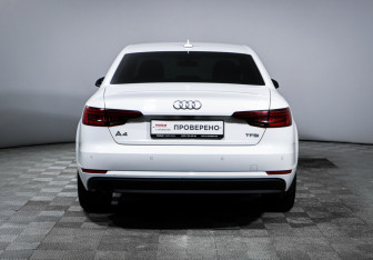 Подержанный автомобиль Audi A4 Sedan 2018 года (6 фото)