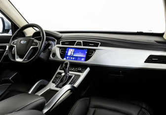 Подержанный автомобиль Geely Atlas 2021 года (6 фото)