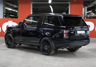Подержанный автомобиль Land Rover Range Rover 2020 года (7 фото)