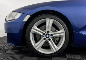 Подержанный автомобиль BMW Z4 Roadster 2008 года (9 фото)
