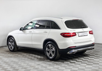 Подержанный автомобиль Mercedes-Benz GLC Coupe 2017 года (7 фото)