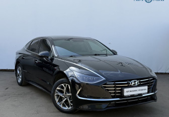 Подержанный автомобиль Hyundai Sonata 2021 года (3 фото)