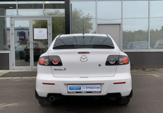 Подержанный автомобиль Mazda 3 Sedan 2008 года (5 фото)