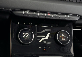 Подержанный автомобиль Exeed LX 2022 года (27 фото)