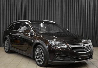 Подержанный автомобиль Opel Insignia Wagon 2014 года (3 фото)