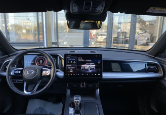 Подержанный автомобиль GAC GS8 2023 года (12 фото)