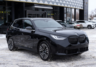Подержанный автомобиль BMW X3 2025 года (3 фото)