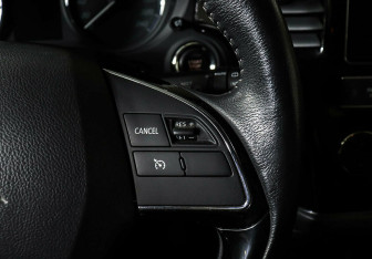 Подержанный автомобиль Mitsubishi Outlander 2018 года (11 фото)