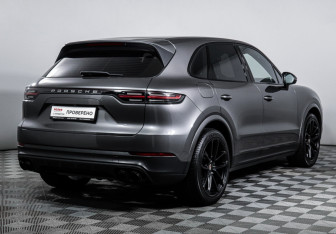 Подержанный автомобиль Porsche Cayenne 2019 года (5 фото)