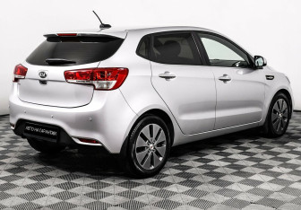Подержанный автомобиль Kia Rio Hatchback 2017 года (5 фото)