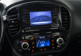 Подержанный автомобиль Nissan Juke 2012 года (16 фото)