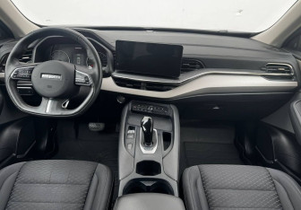 Подержанный автомобиль Haval F7 2024 года (9 фото)