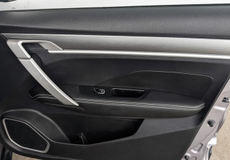 Подержанный автомобиль Geely Coolray 2023 года (23 фото)