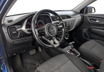 Подержанный автомобиль Kia Rio Hatchback 2021 года (14 фото)