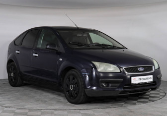 Подержанный автомобиль Ford Focus Hatchback 2006 года (2 фото)