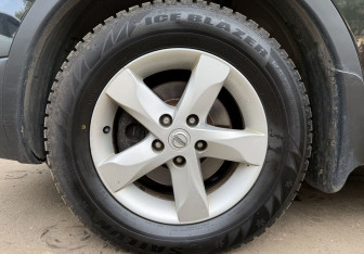 Подержанный автомобиль Nissan Qashqai 2013 года (9 фото)