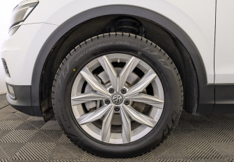 Подержанный автомобиль Volkswagen Tiguan 2018 года (12 фото)