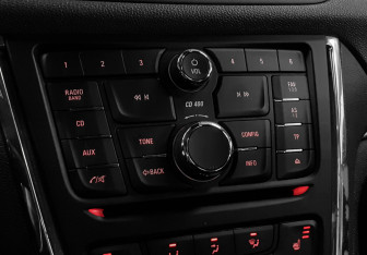 Подержанный автомобиль Opel Mokka 2013 года (14 фото)