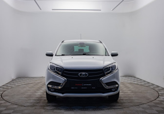 Подержанный автомобиль LADA (ВАЗ) XRAY 2016 года (2 фото)