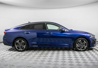Подержанный автомобиль Kia K5 2020 года (4 фото)