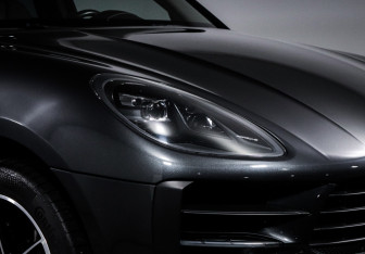 Подержанный автомобиль Porsche Macan 2019 года (17 фото)