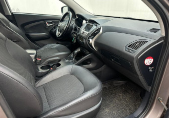 Подержанный автомобиль Hyundai ix35 2013 года (13 фото)