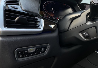 Подержанный автомобиль BMW X5 2020 года (21 фото)