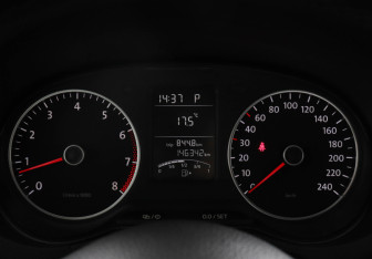 Подержанный автомобиль Volkswagen Polo Hatchback 2013 года (11 фото)