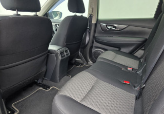 Подержанный автомобиль Nissan X-Trail 2019 года (10 фото)