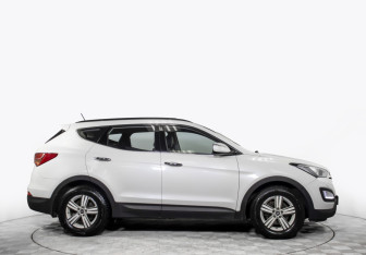 Подержанный автомобиль Hyundai Santa Fe 2013 года (4 фото)