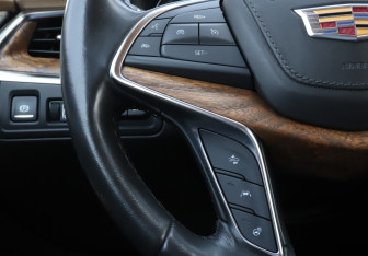 Подержанный автомобиль Cadillac XT5 2021 года (21 фото)