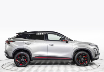 Подержанный автомобиль Omoda C5 2023 года (4 фото)