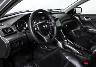 Подержанный автомобиль Honda Accord Sedan 2008 года (15 фото)