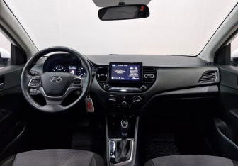 Подержанный автомобиль Hyundai Solaris Sedan 2021 года (14 фото)