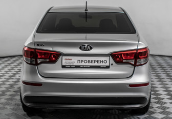 Подержанный автомобиль Kia Rio Sedan 2016 года (6 фото)