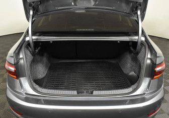 Подержанный автомобиль Volkswagen Jetta Sedan 2020 года (19 фото)