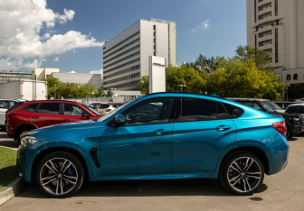 Подержанный автомобиль BMW X6 M 2019 года (6 фото)