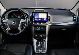 Подержанный автомобиль Chevrolet Captiva 2014 года (10 фото)