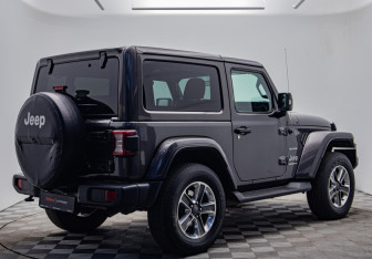 Подержанный автомобиль Jeep Wrangler 2018 года (5 фото)