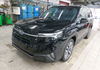 Новый Subaru Forester Suv 2025 (3 фото)